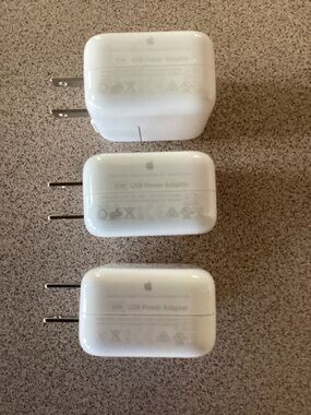 Set of THREE Apple 10W USB Power Adapters / Charging Cubes for iPad and iPhone